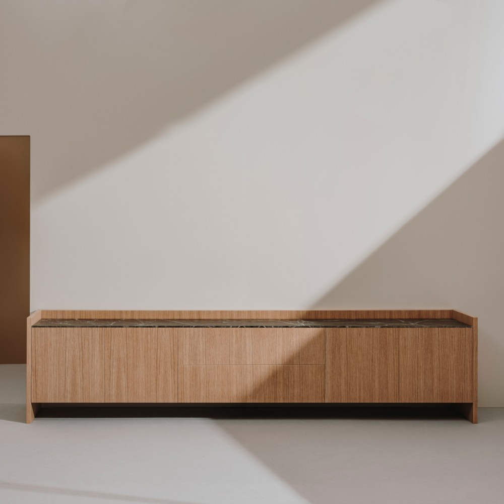 Tempo Credenza