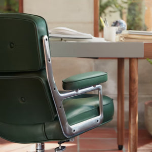 Eames Executive