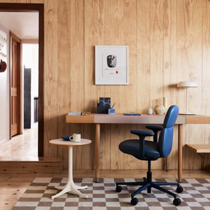 Nelson Pedestal Table