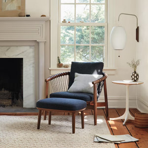 Nelson Pedestal Table