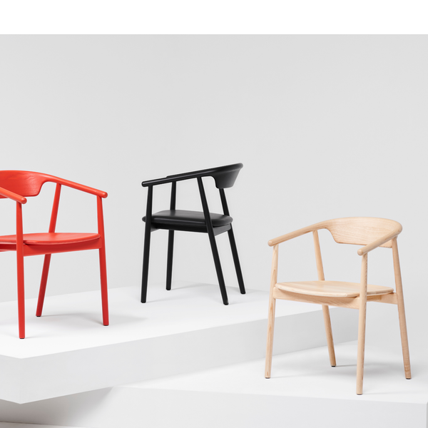 Leva Armchair