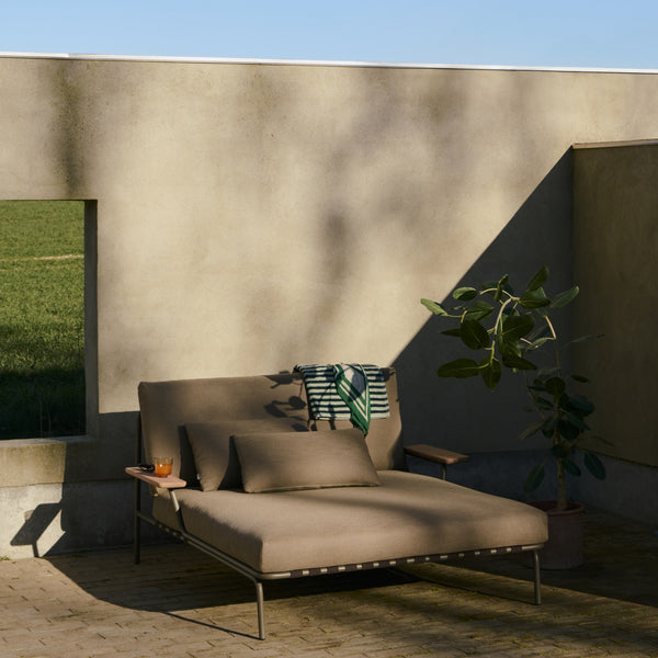 Settle Lounge Chair Bed with Armrest