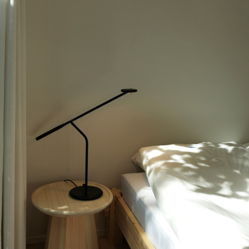 Flow Table Lamp