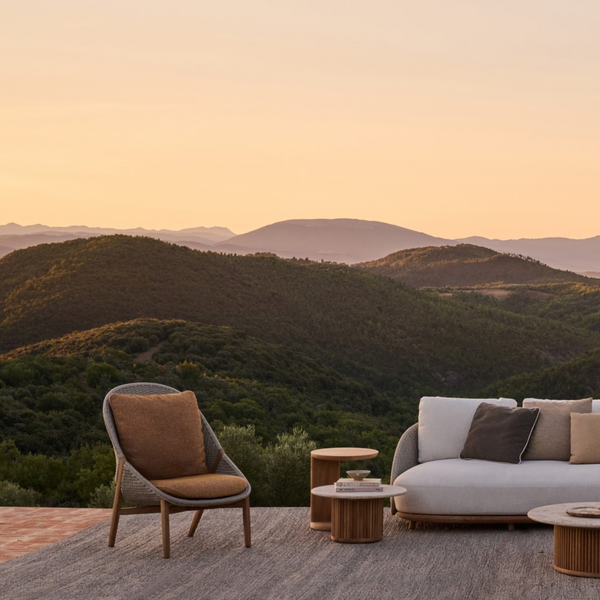 Elio Highback Lounge Chair
