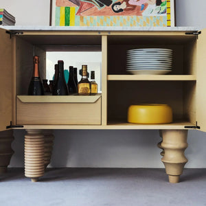 Multileg Cabinet