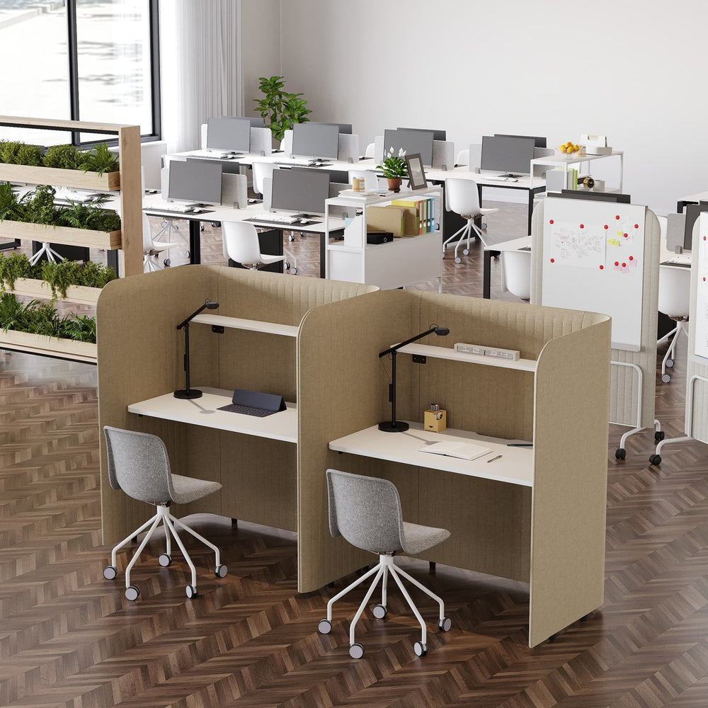 Cosy Workstation / 01