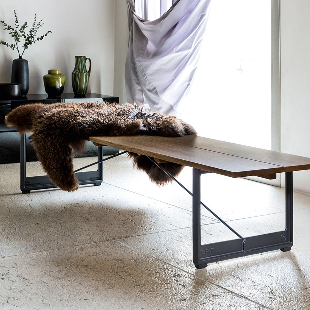 Brut Bench