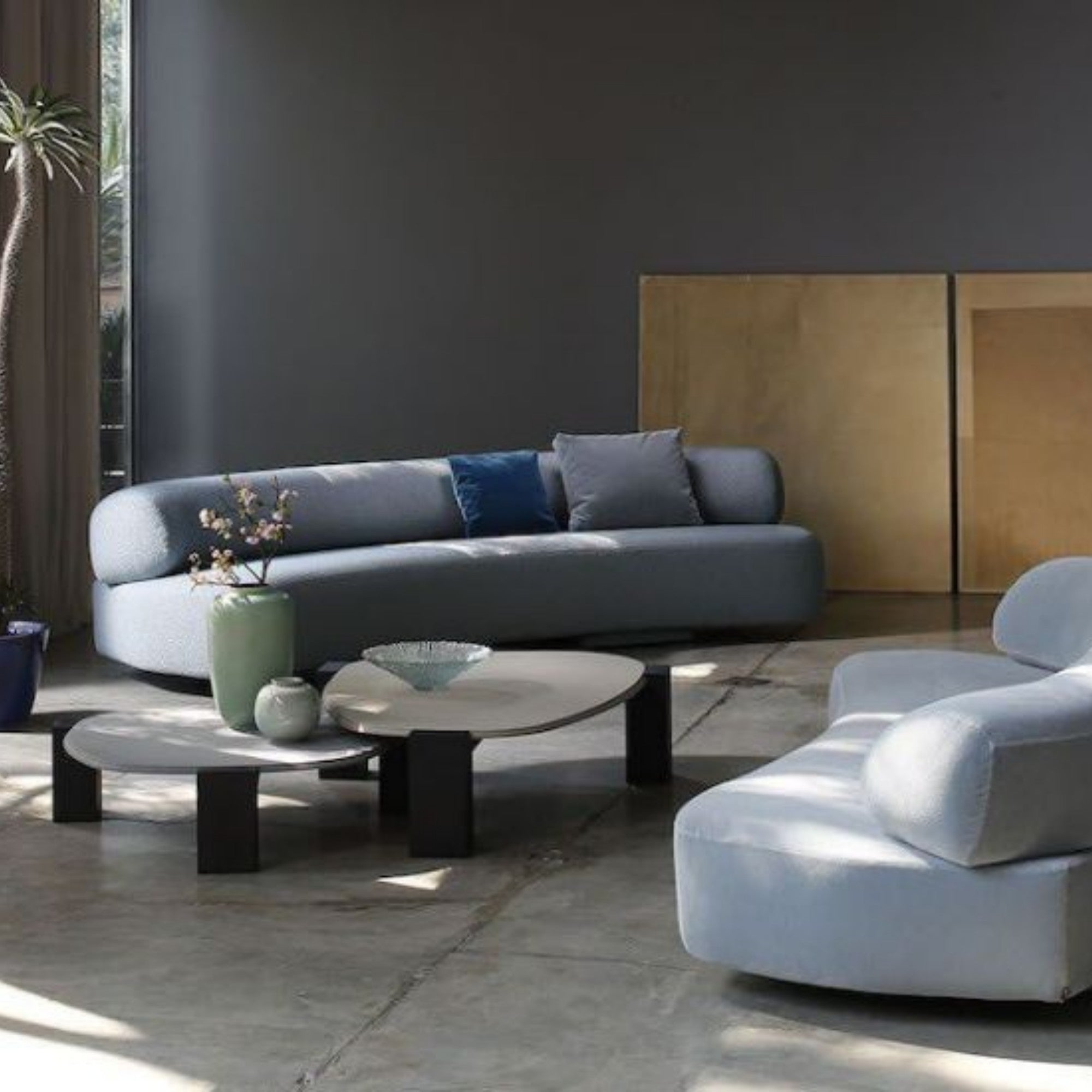 Gogan Sofa