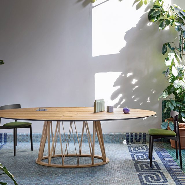 ACCO-Dining-Table-by-Miniform-from-XTRA-2
