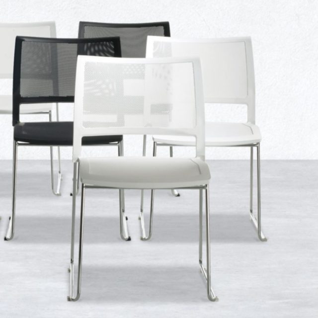 Tipo stack chair