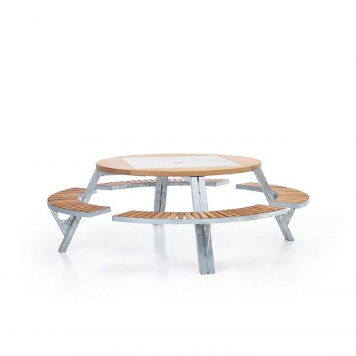 Gargantua | Extremis | Dining Table | Outdoor Dining Table | Outdoor Bench | Outdoor Seating |Outdoor Table | Outdoor Dining | Xtra Contract | Xtra Professional