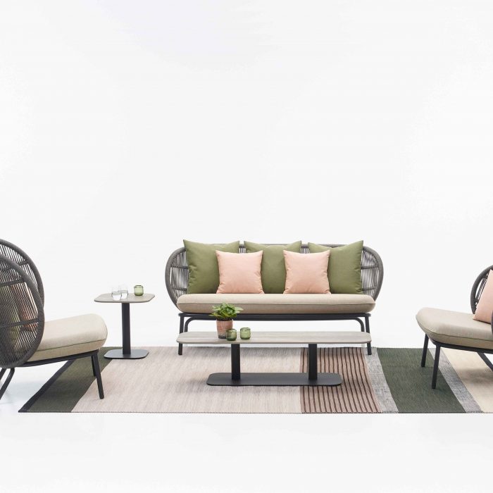 Kodo Lounge Sofa | Vincent Sheppard | Sofa | Outdoor Sofa | Xtra Contract | Xtra Professional