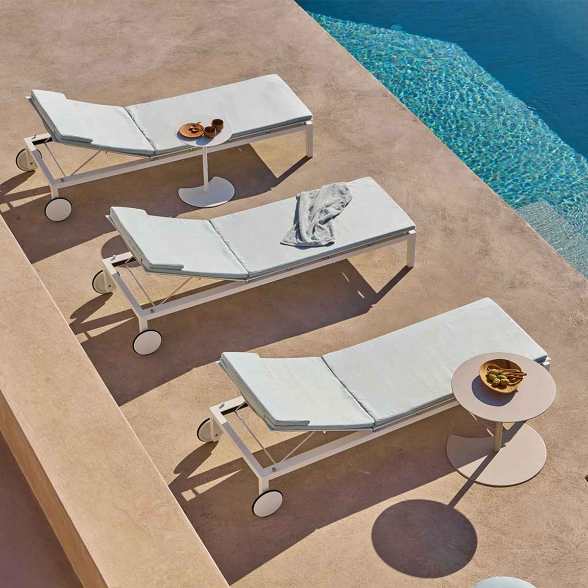 Natal Alu Lounger | Sun Lounger | Outdoor Lounger | Outdoor Seating | Premium Seating | Xtra Contract | Xtra Professional